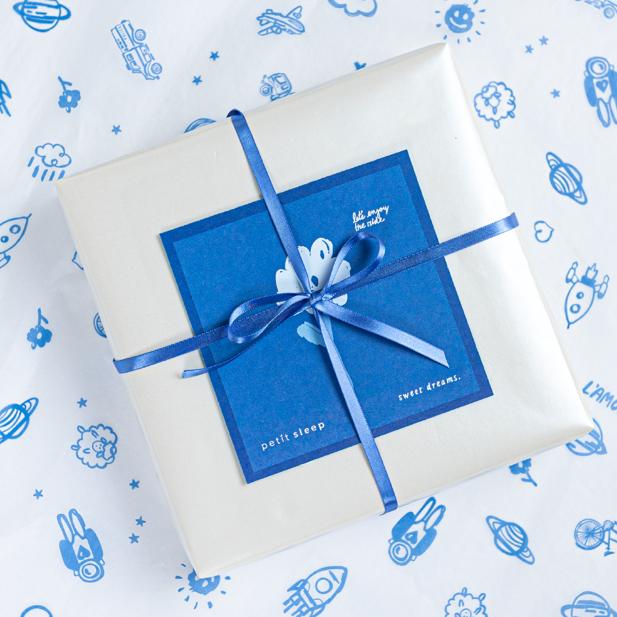 Gift Wrap & Personalized Card